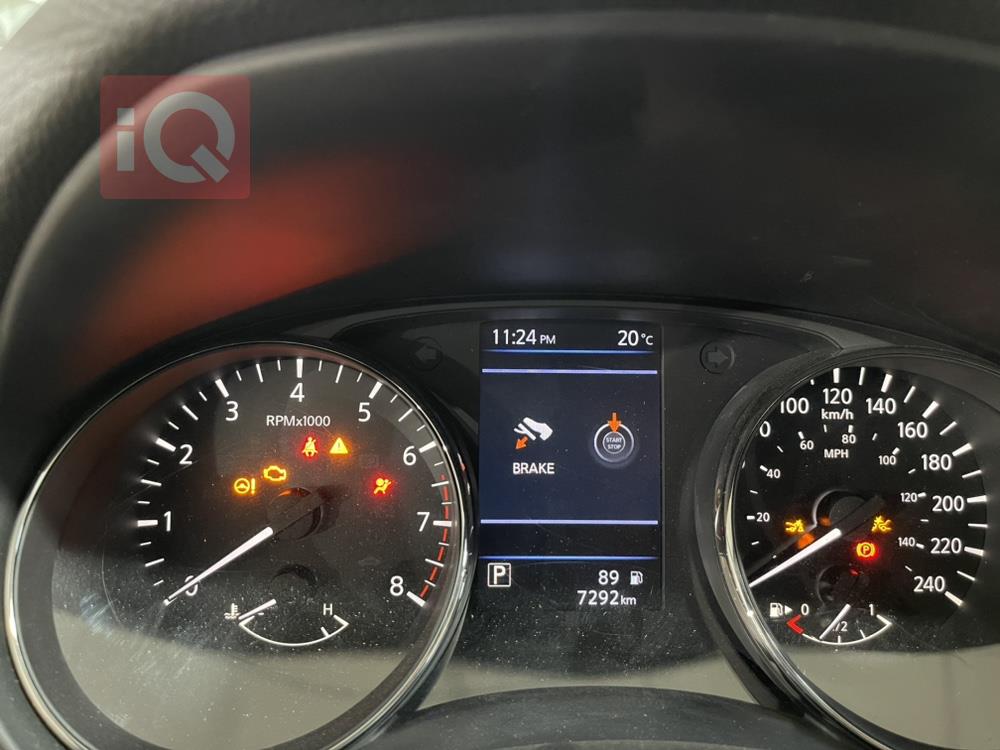 نيسان قاشقاي